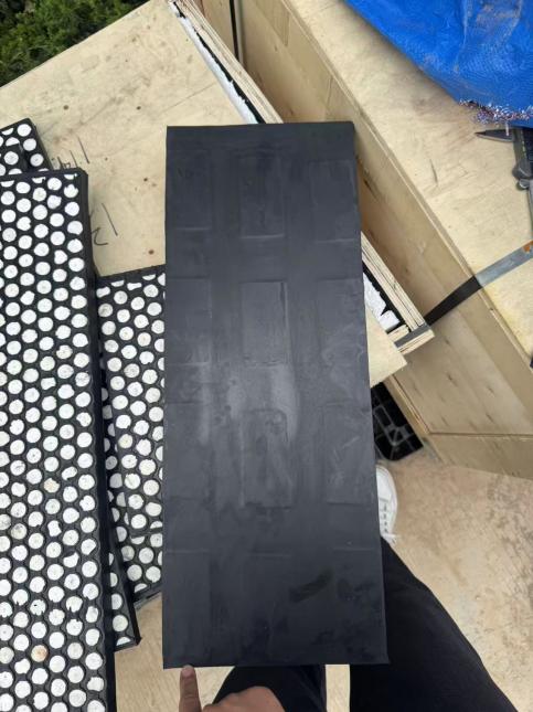 Magnetic Wear Liner